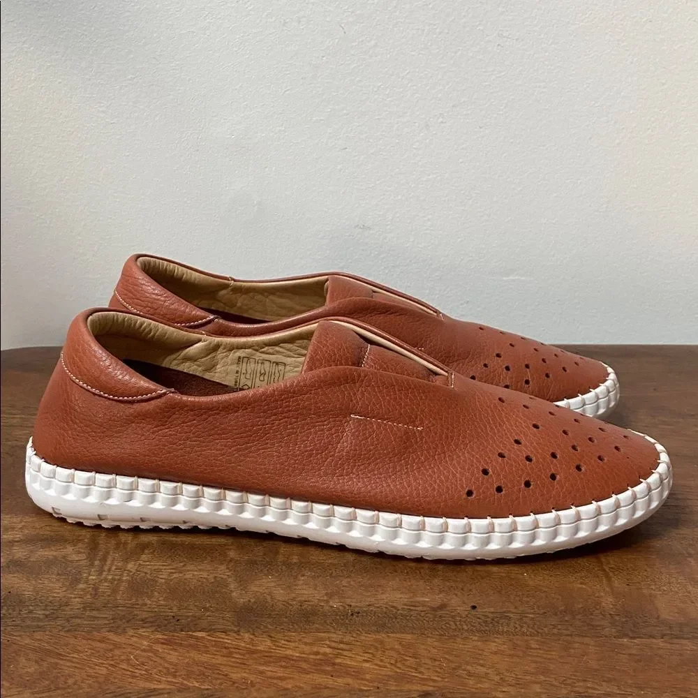 Anthropologie Denmark Bueno Women’s Leather Slip-On Sneakers in Tan- New